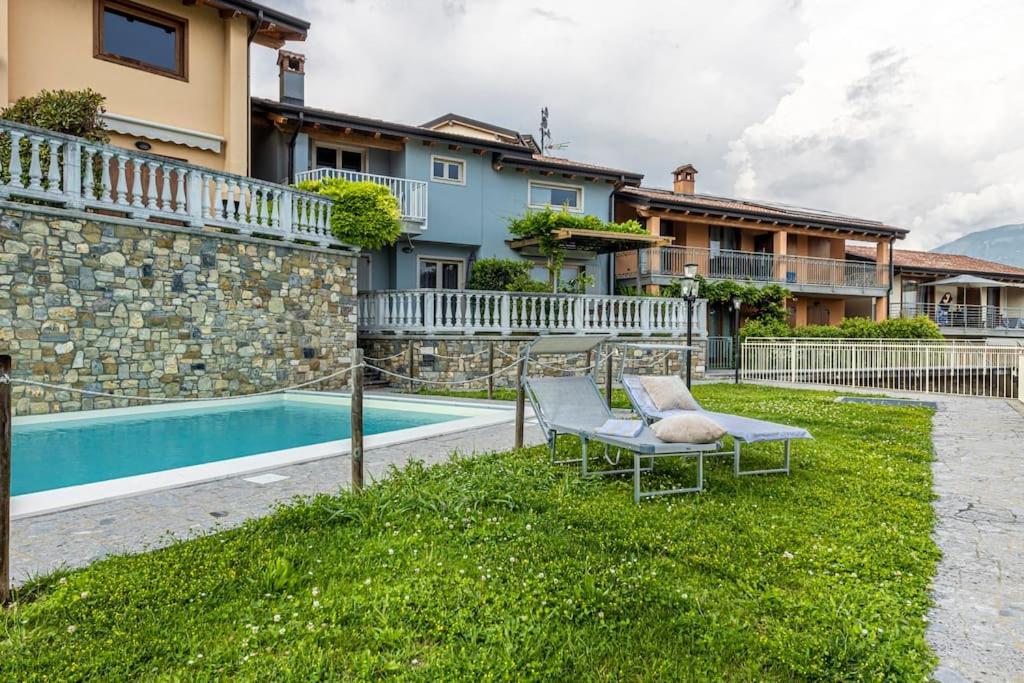 La Dolce Vita - Vista Lago E Piscina Parzanica Exterior photo